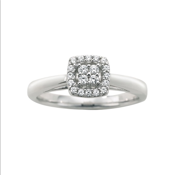 Jewelry - Silver & Platinum Diamond ring